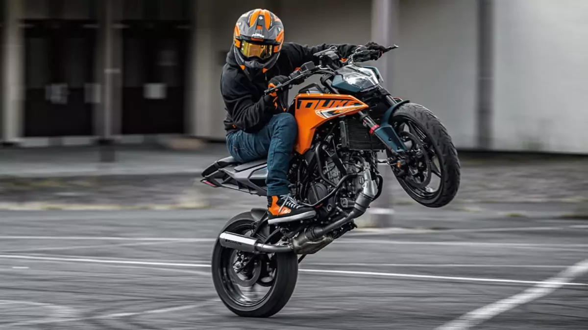 ktm-duke-125